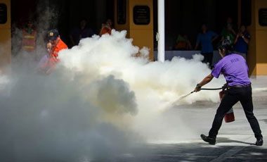 メンテナンスと二酸化炭素消火器の使用に注意が必要な問題